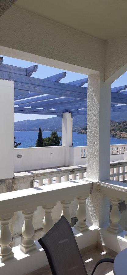To Spiti Tis Eirinis Apartment Poros Town Exterior photo