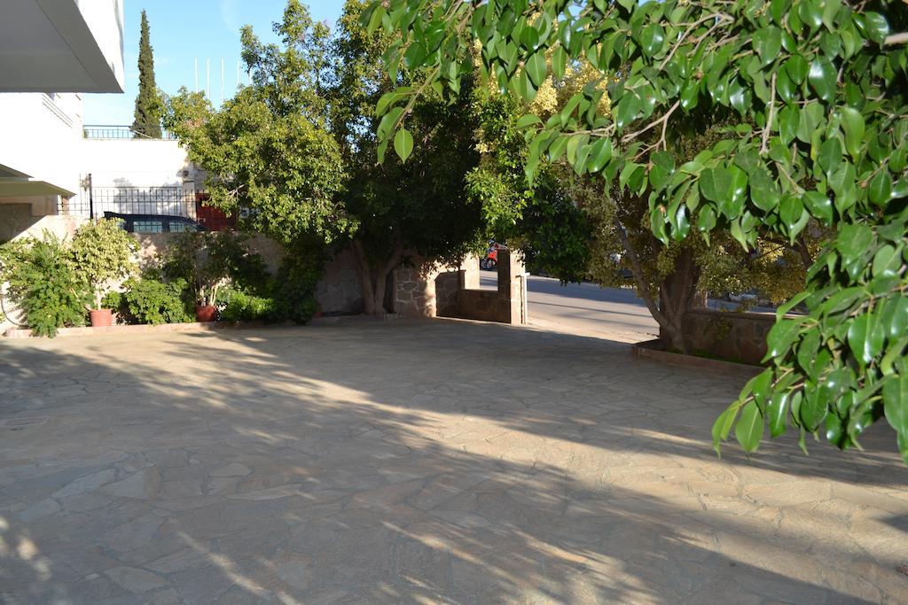 To Spiti Tis Eirinis Apartment Poros Town Exterior photo