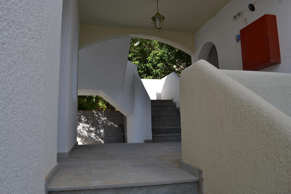 To Spiti Tis Eirinis Apartment Poros Town Exterior photo