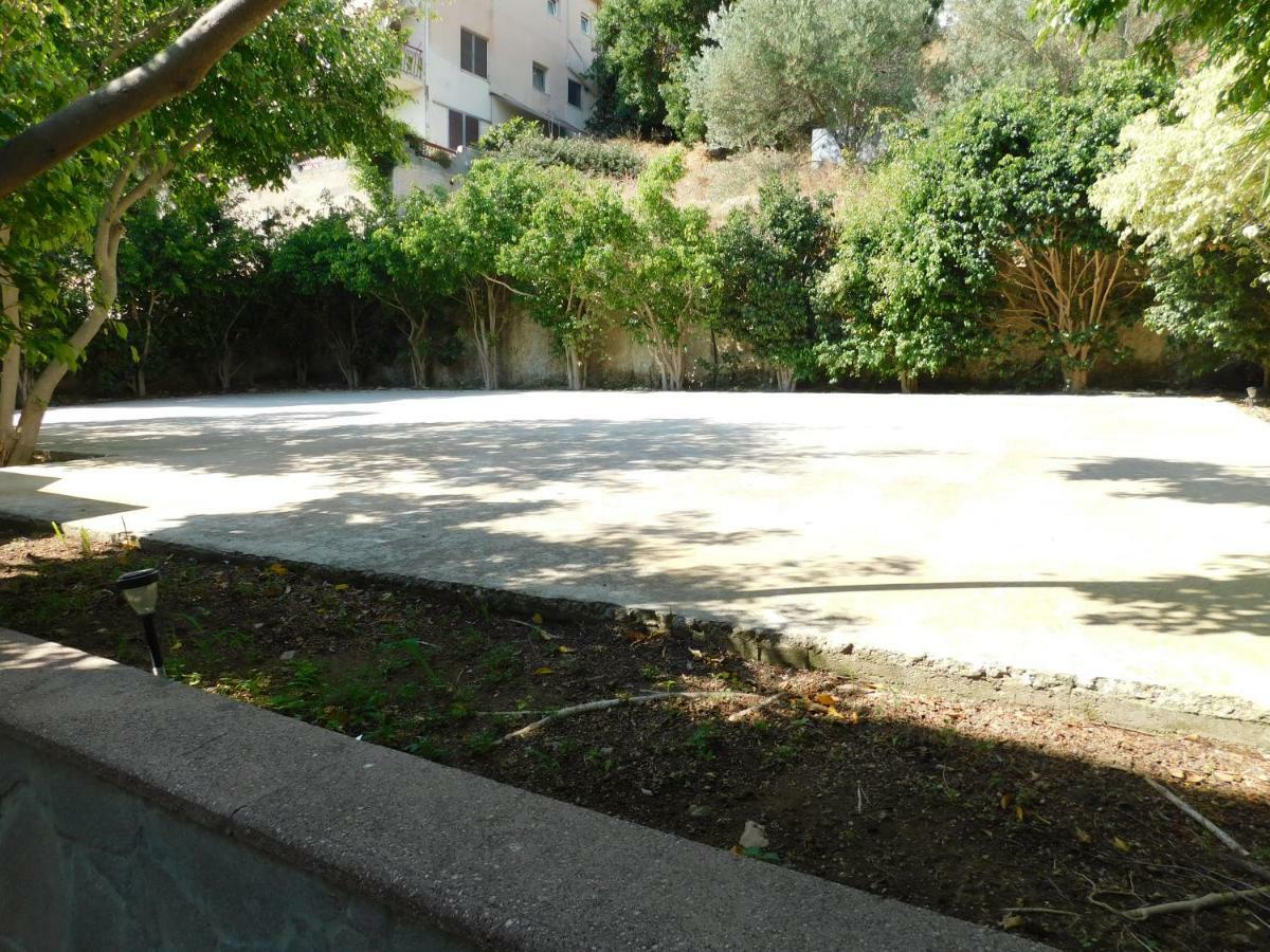 To Spiti Tis Eirinis Apartment Poros Town Exterior photo