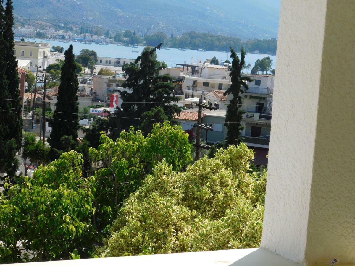 To Spiti Tis Eirinis Apartment Poros Town Exterior photo